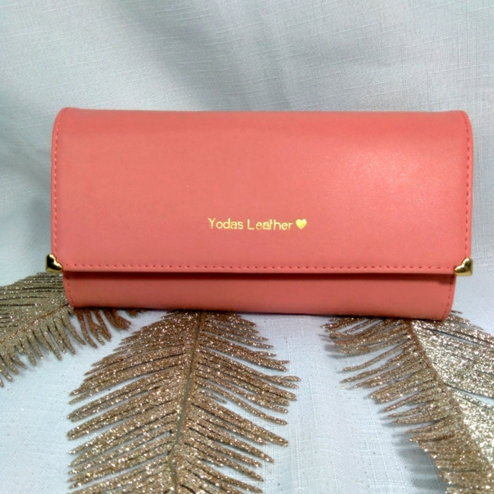 Yodas Leather wallet in light pink